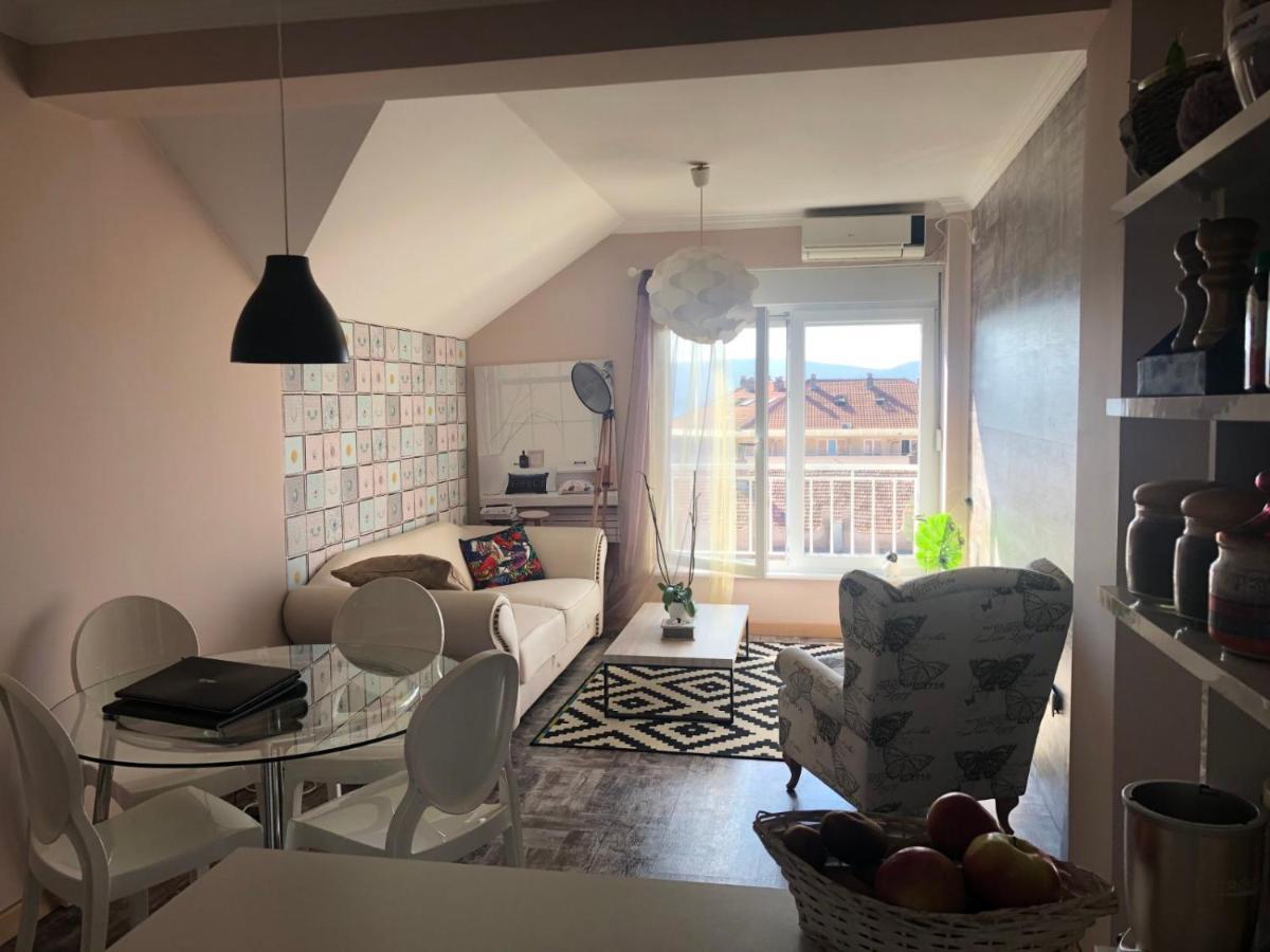 Gala Apartment Τίβατ Εξωτερικό φωτογραφία